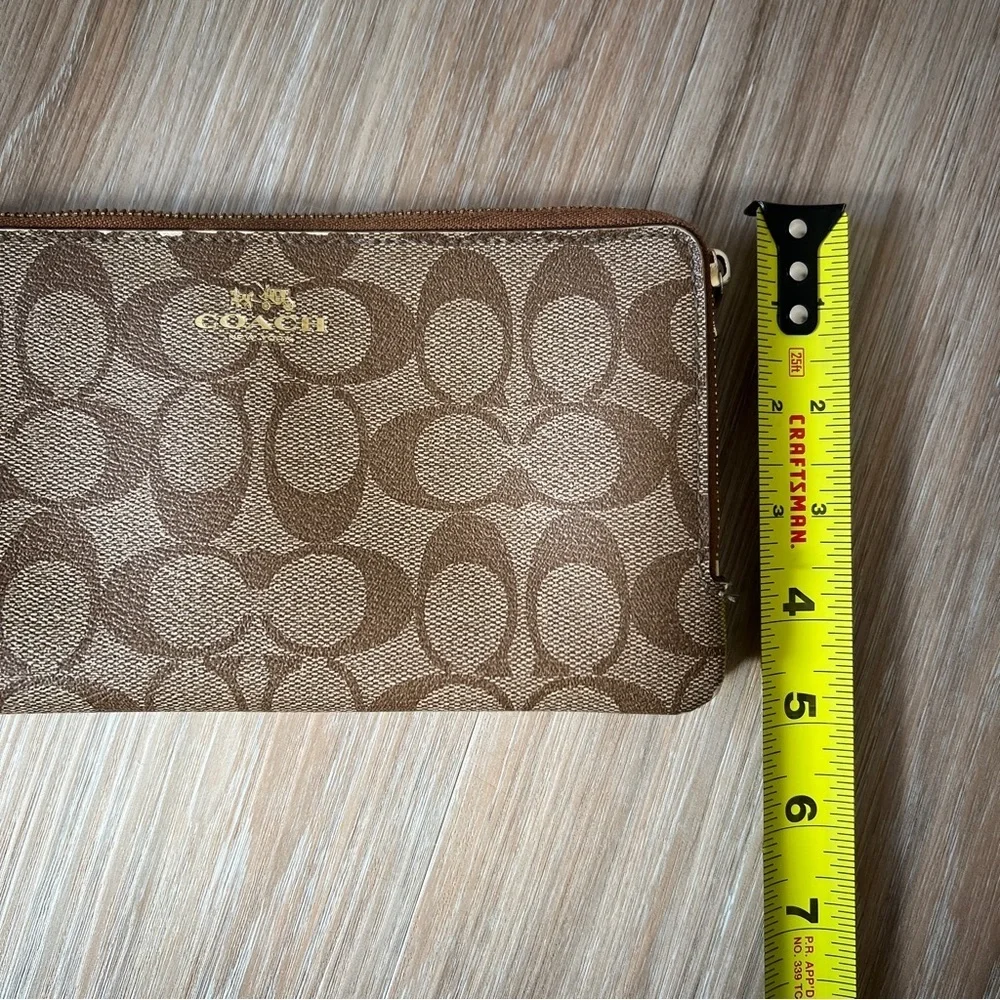 Coach Signature Zip Wallet Brown Canvas Wristlet Clutch